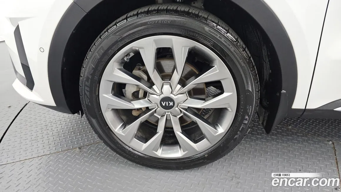 Kia Sorento — фото 7