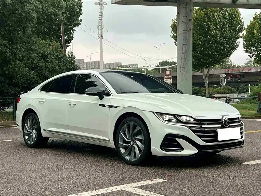 Volkswagen CC — фото 3