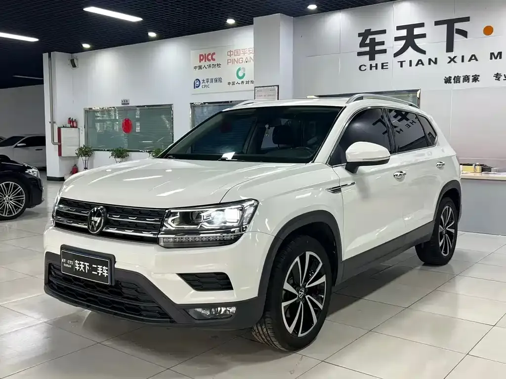 Volkswagen Tharu