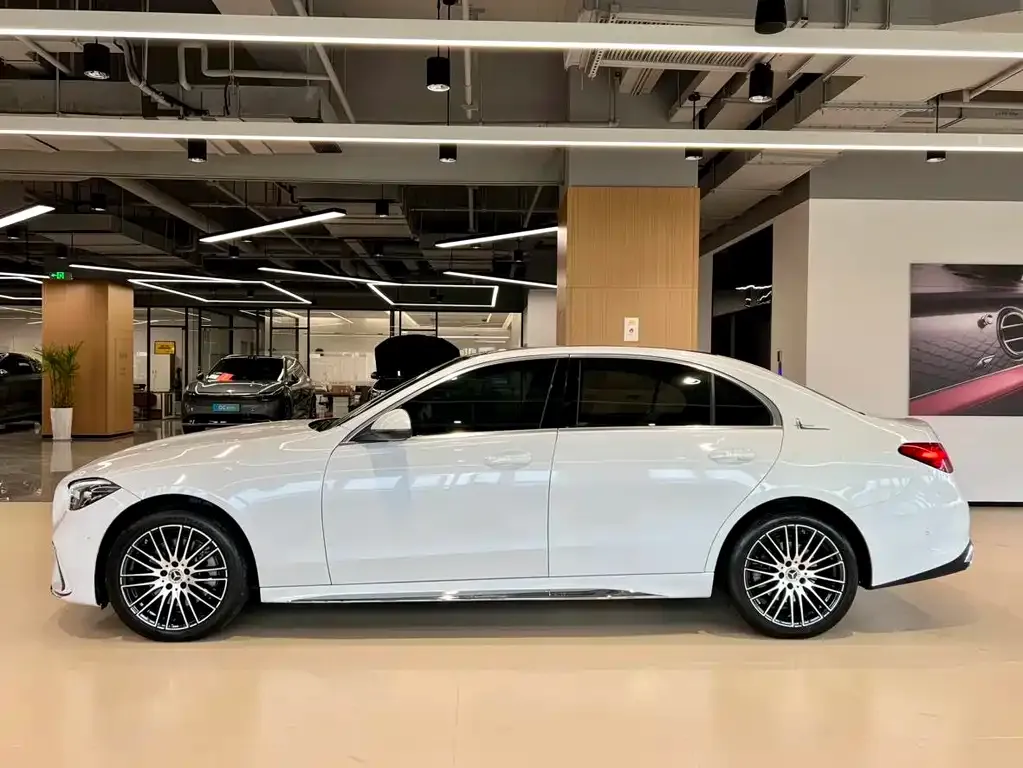 Mercedes-Benz C-Class 2023 из CN, фото 3