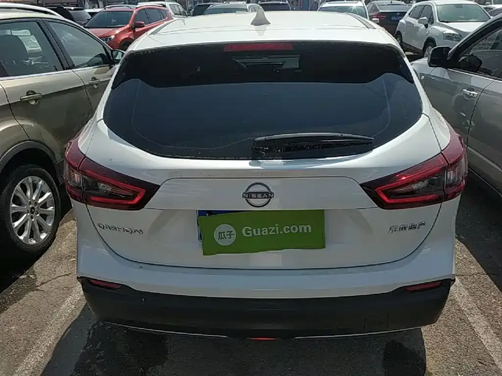 Nissan Qashqai — фото 5