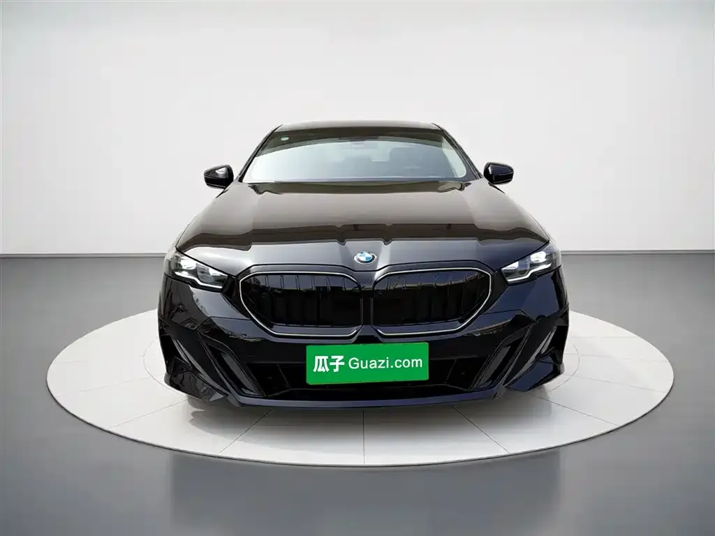 BMW 5 Series — фото 2