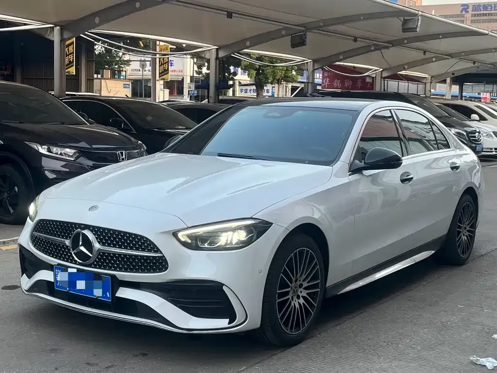 Mercedes-Benz C-Class — фото 1