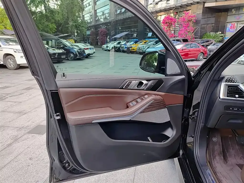 BMW X5 2024 из CN, фото 3