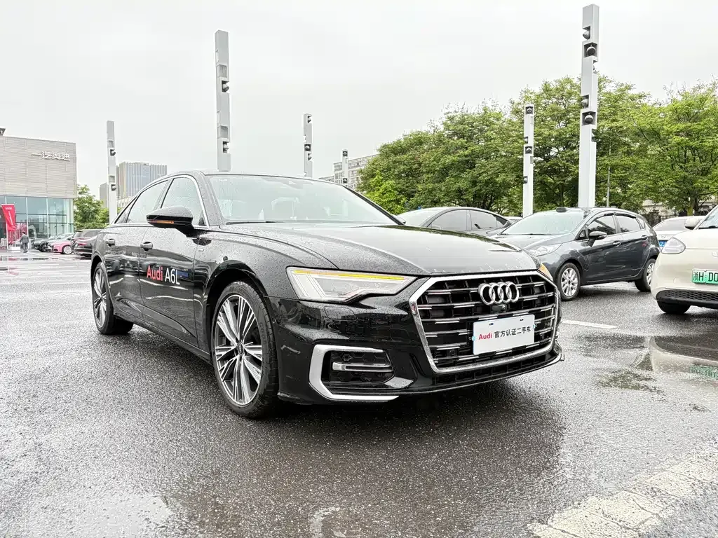 Audi A6L — фото 7