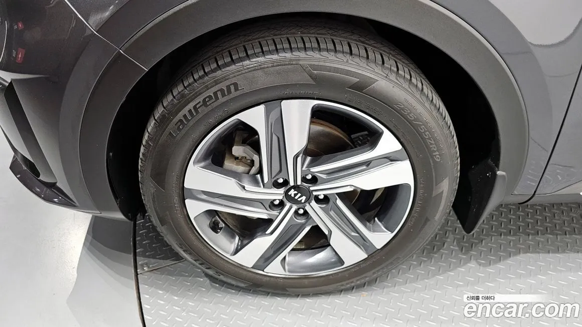 Kia Sorento — фото 10