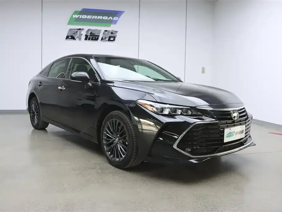 Toyota Avalon — фото 2