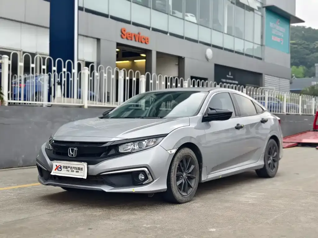 Honda Civic — фото 1