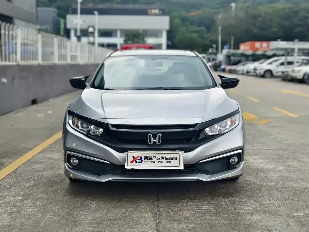 Honda Civic — фото 8