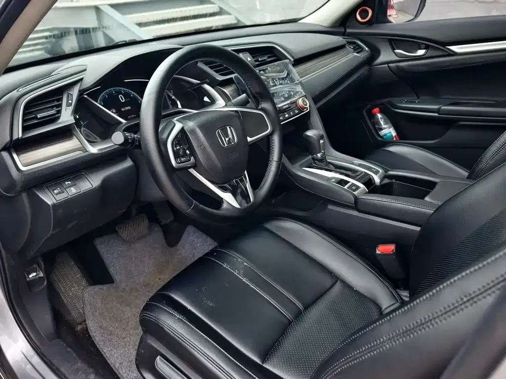 Honda Civic — фото 9