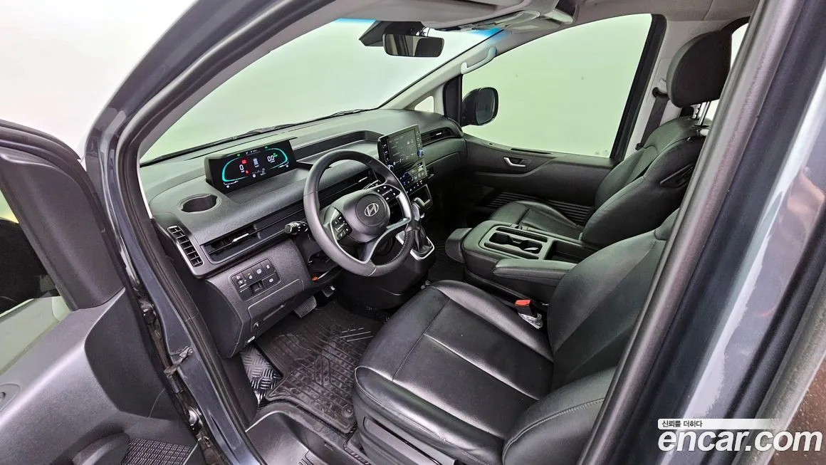 Hyundai Staria 2025 из KR, фото 10