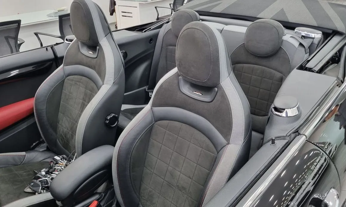 Mini Cooper Convertible 2021 из KR, фото 10