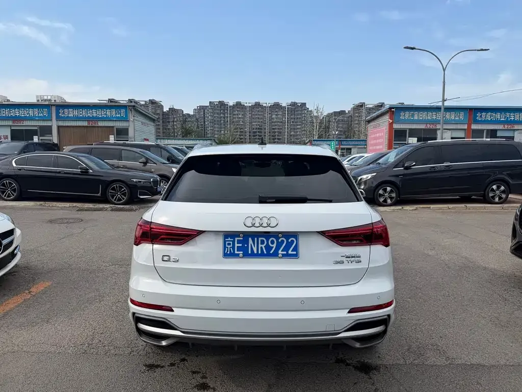 Audi Q3 — фото 5