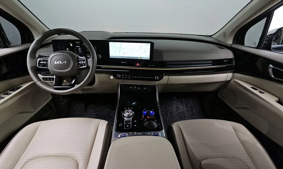 Kia Carnival — фото 4