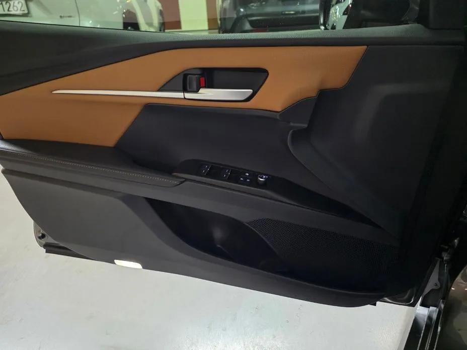 Toyota Camry 2025 из KR, фото 5