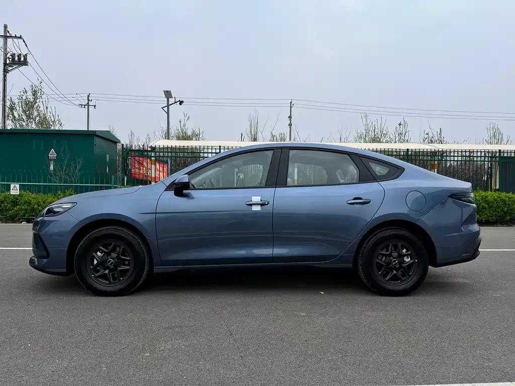 BYD Seal 05 DM-i 2026 из CN, фото 3