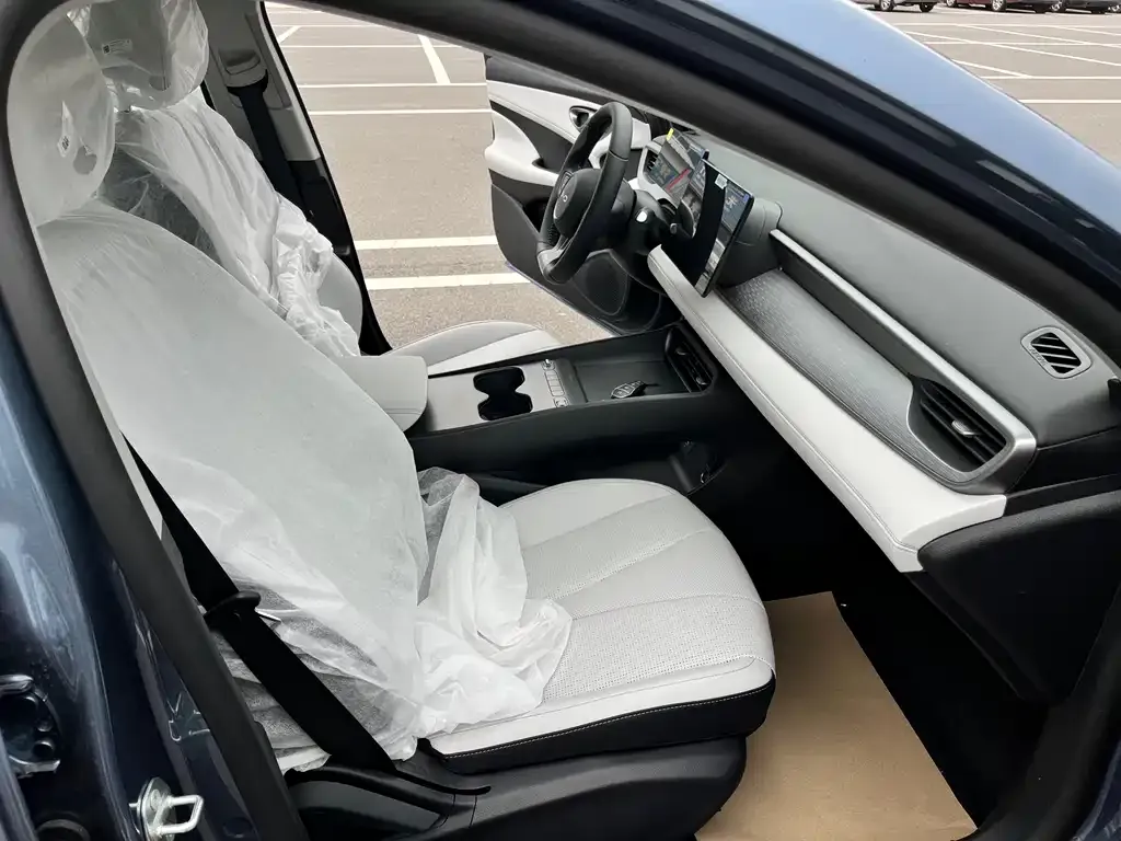 BYD Seal 05 DM-i 2026 из CN, фото 2