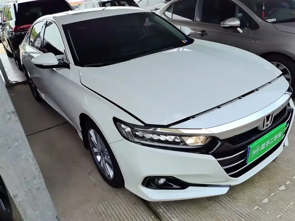 Honda Accord — фото 4