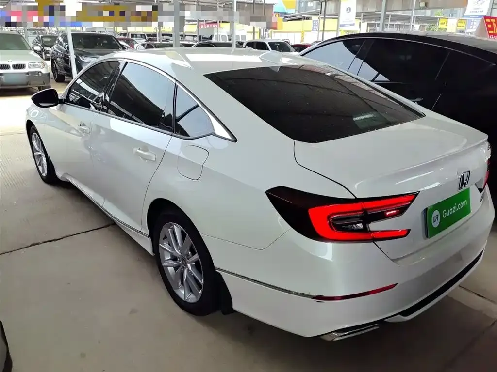 Honda Accord — фото 6