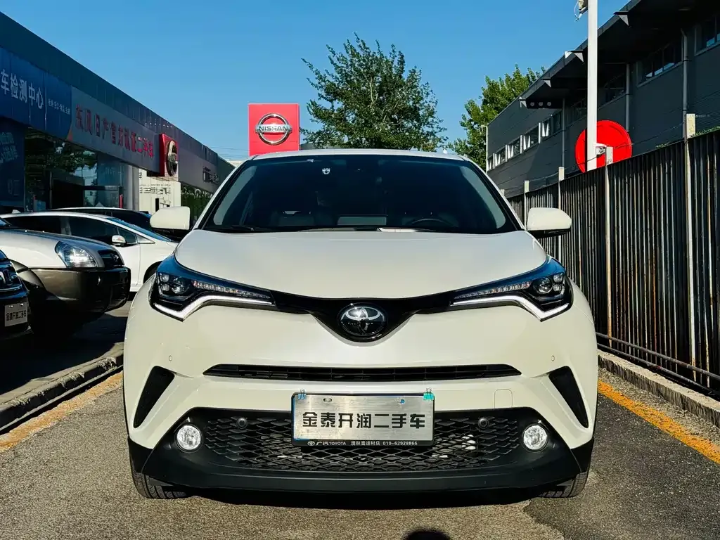 Toyota C-HR — фото 4