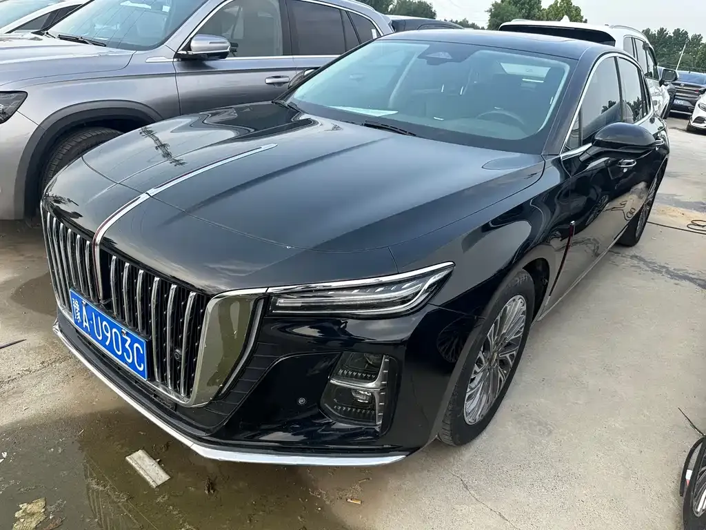 Hongqi H5 — фото 1