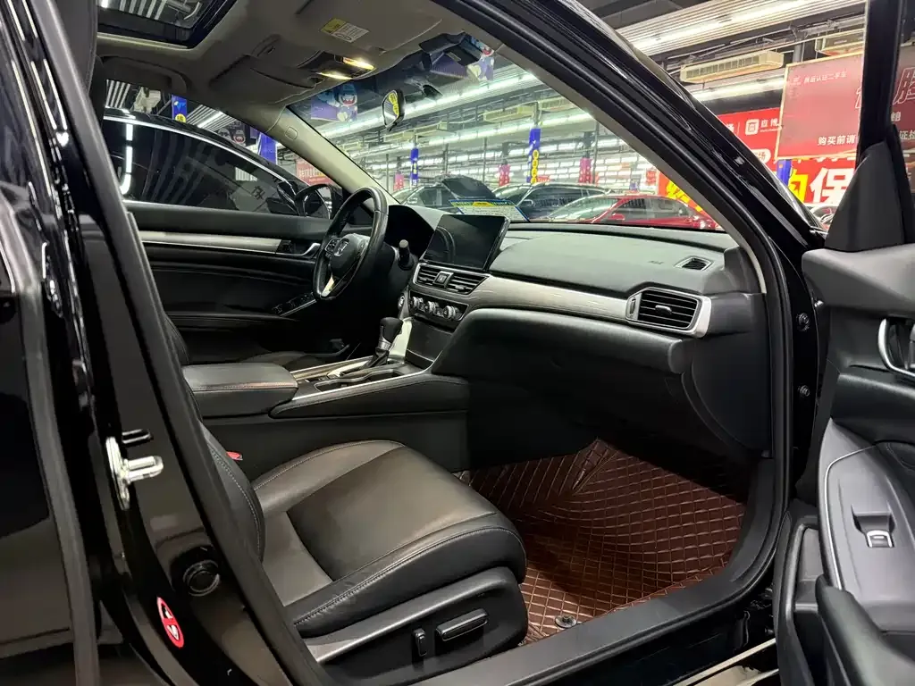 Honda Accord — фото 2