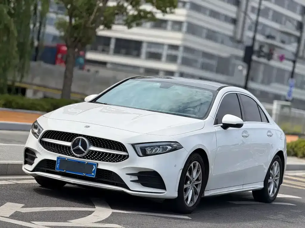 Mercedes-Benz A-Class — фото 1