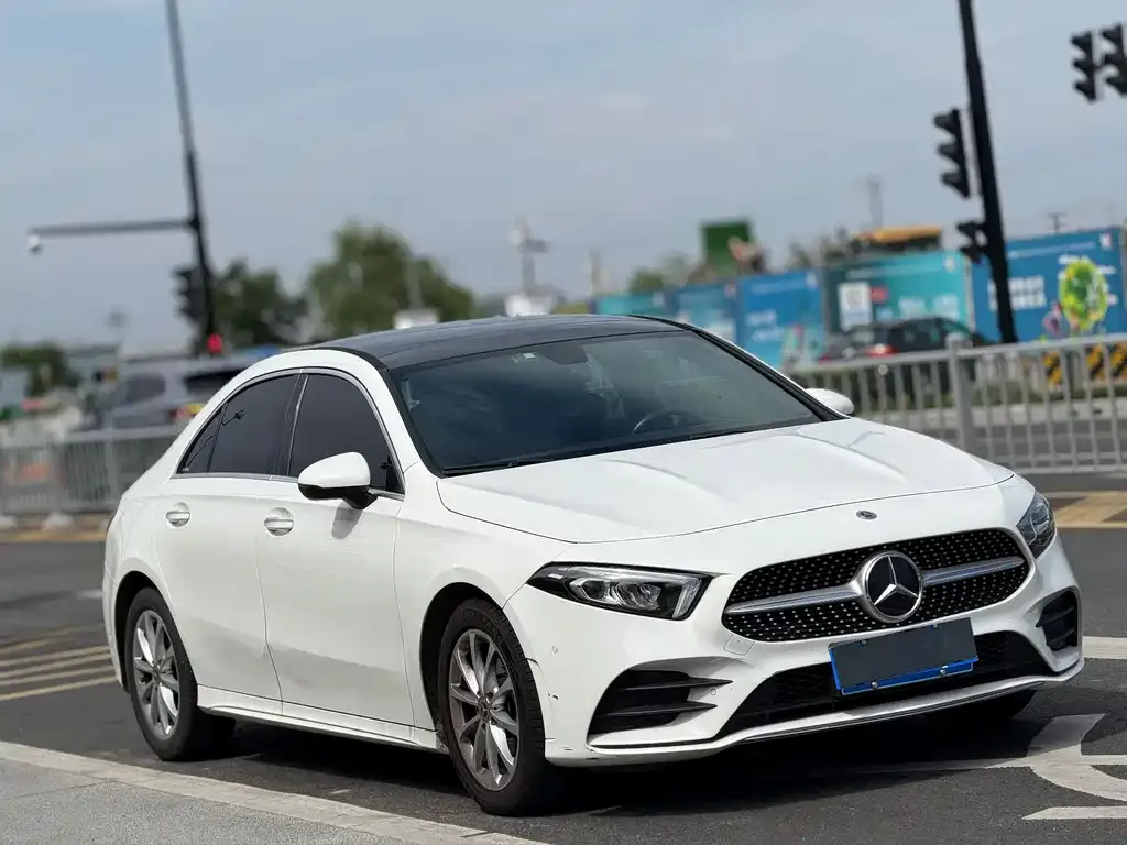 Mercedes-Benz A-Class — фото 7