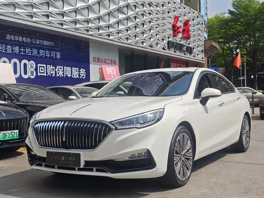 Hongqi H5 — фото 1