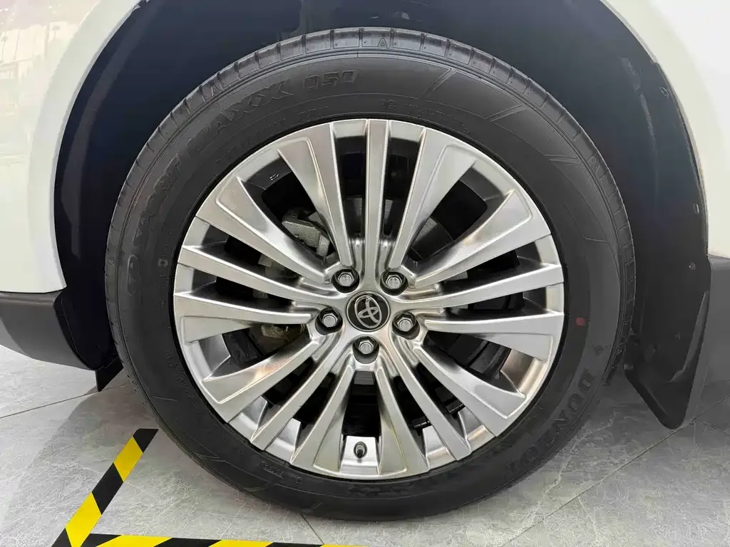 Toyota Harrier 2023 из CN, фото 10