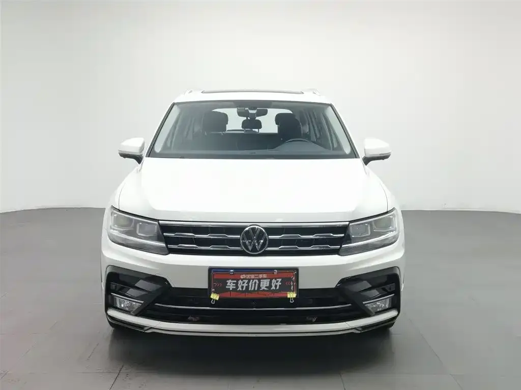 Volkswagen Tiguan L — фото 6