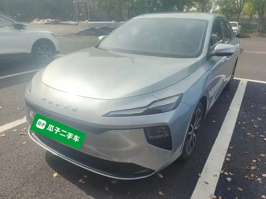 Roewe D6