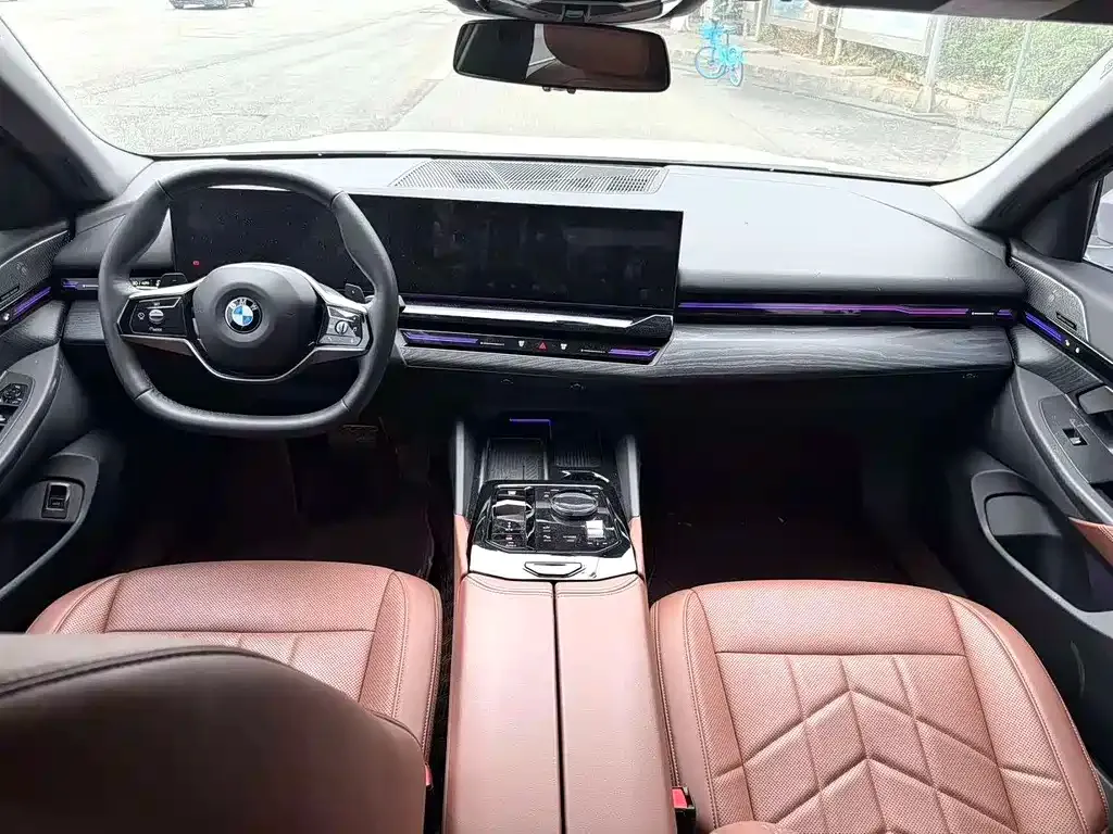 BMW 5 Series — фото 4