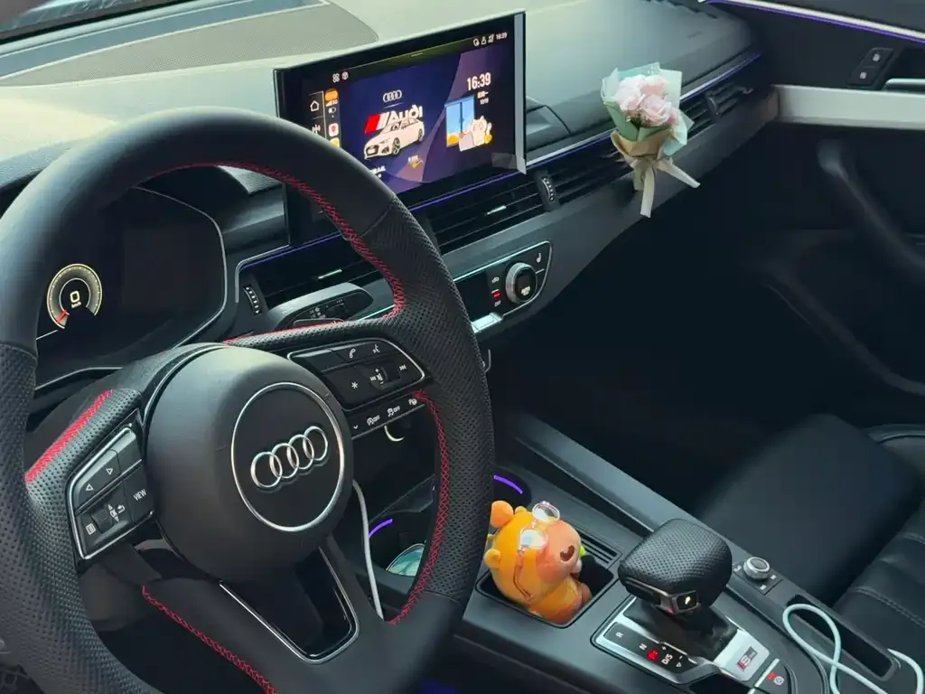 Audi A4L 2021 из CN, фото 3