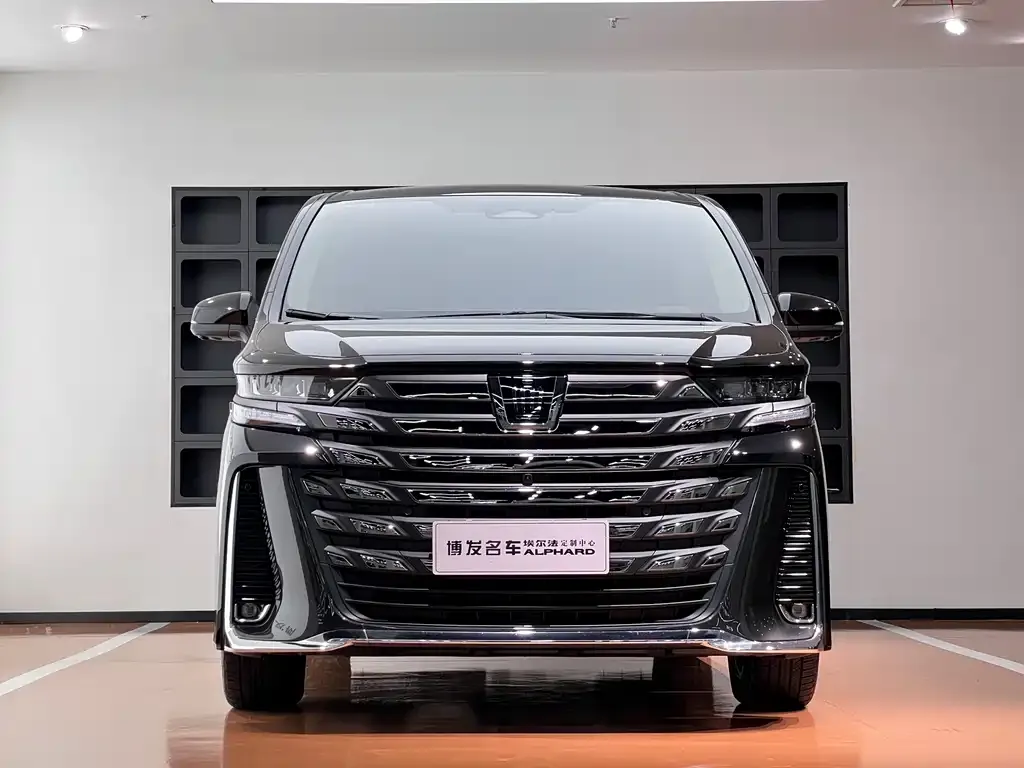 Toyota Vellfire — фото 5