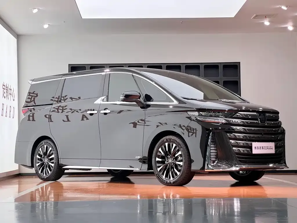 Toyota Vellfire — фото 10