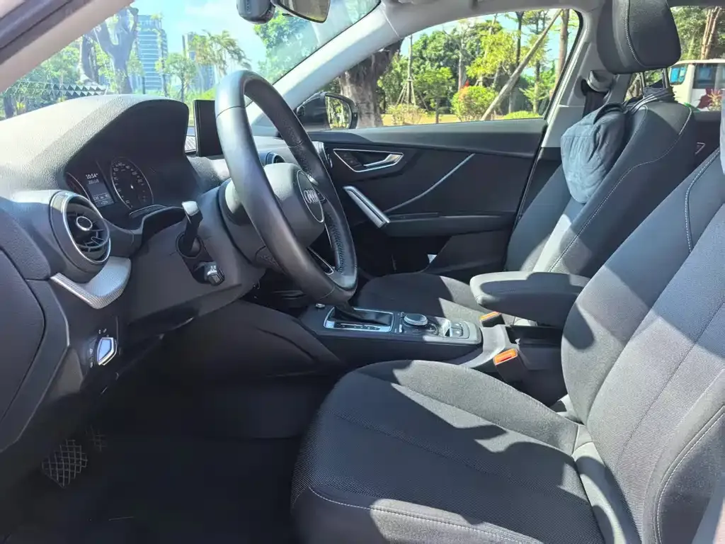 Audi Q2L 2021 из CN, фото 6