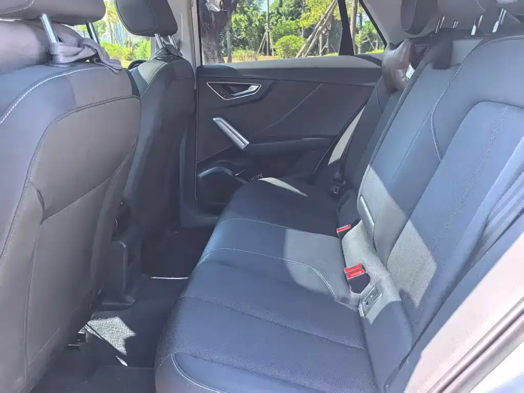 Audi Q2L 2021 из CN, фото 4