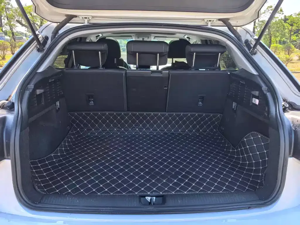 Audi Q2L 2021 из CN, фото 2