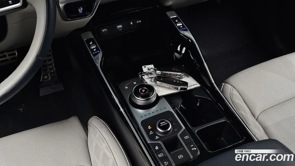 Kia Sorento — фото 8