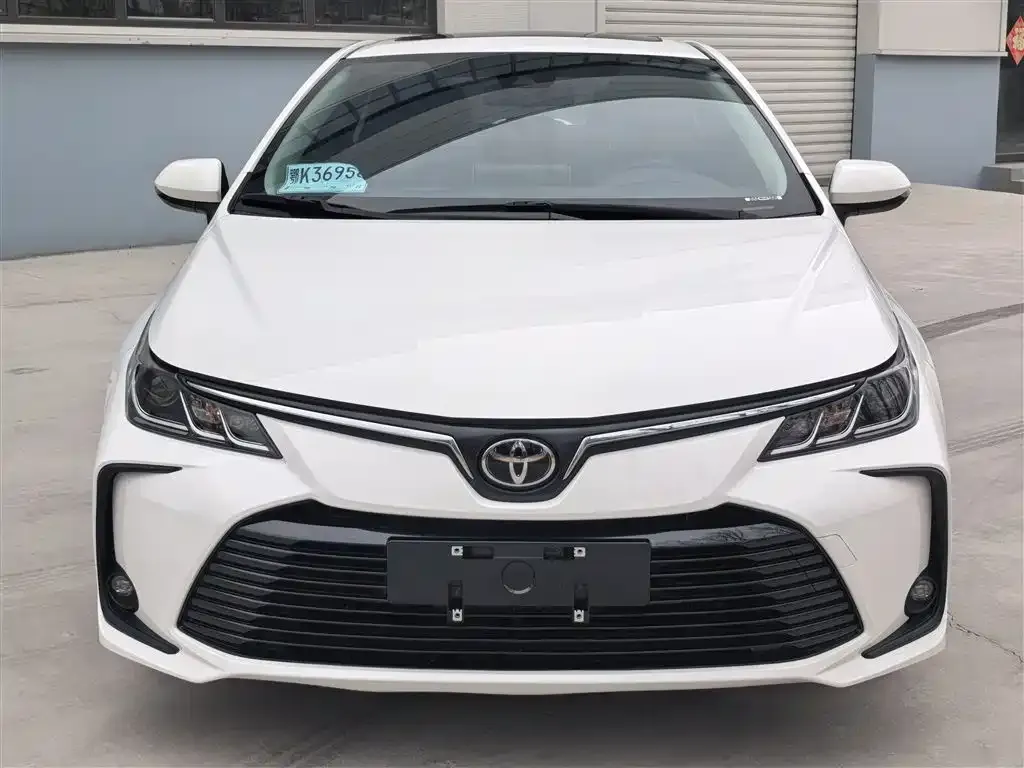 Toyota Corolla — фото 2