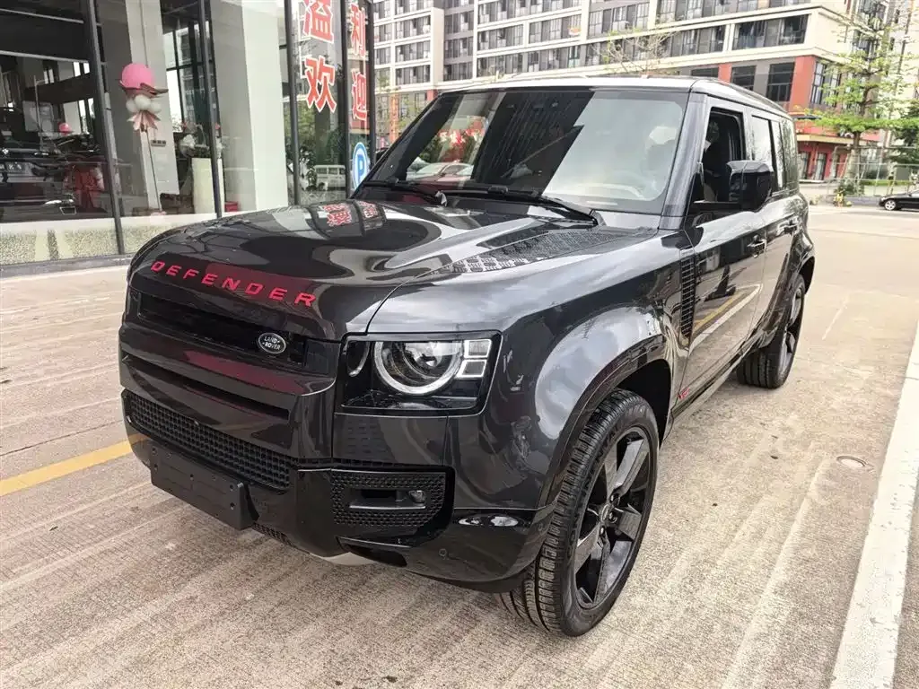Land Rover Defender — фото 1