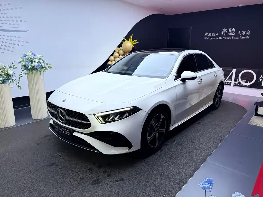 Mercedes-Benz A-Class — фото 1