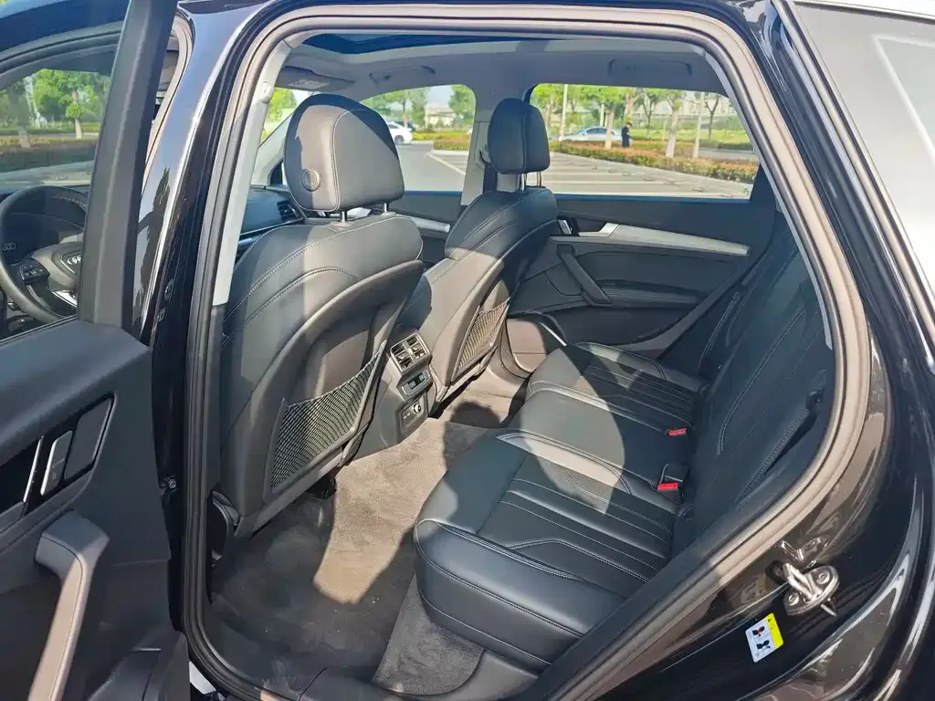Audi Q5L 2024 из CN, фото 6