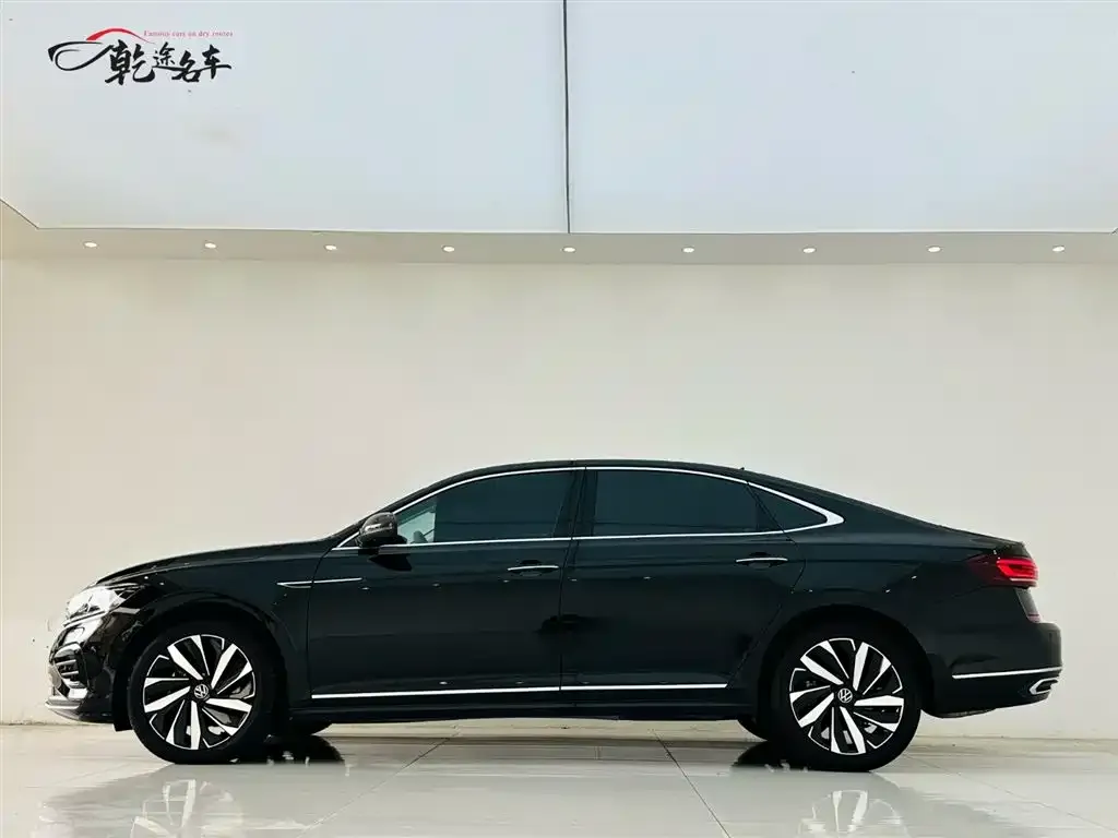 Volkswagen Passat — фото 7