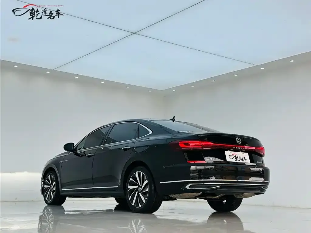 Volkswagen Passat — фото 6