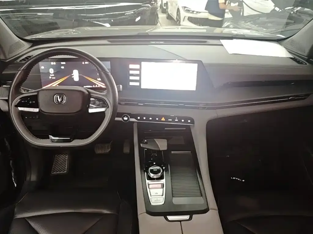 Changan CS75PLUS — фото 10