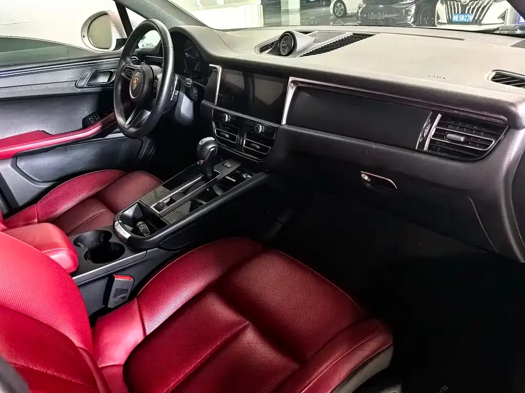 Porsche Macan 2022 из CN, фото 6