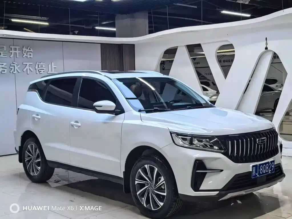 Geely Vision X6 — фото 9