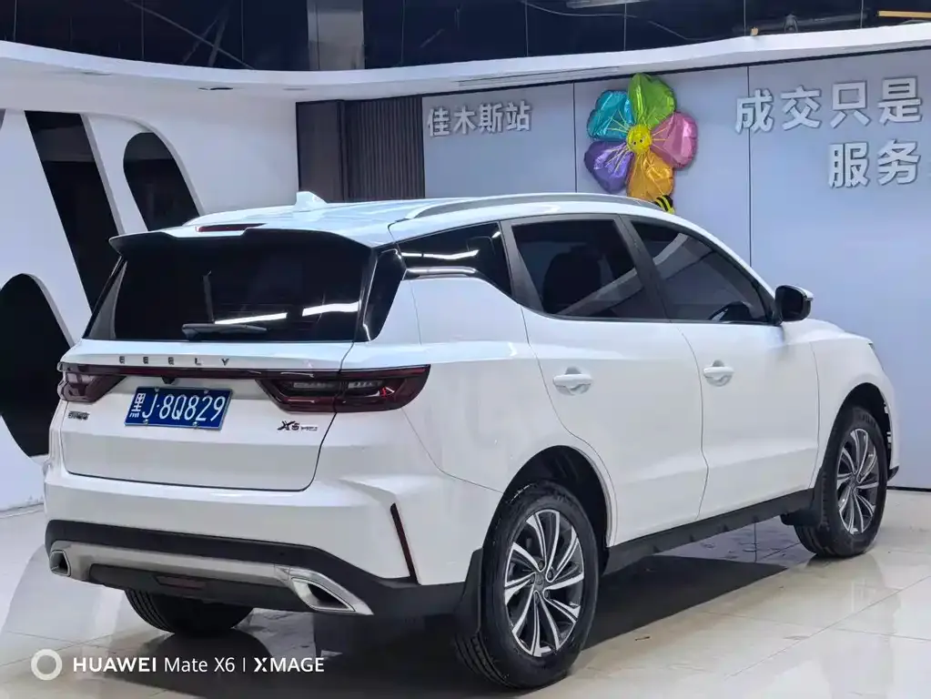 Geely Vision X6 — фото 7